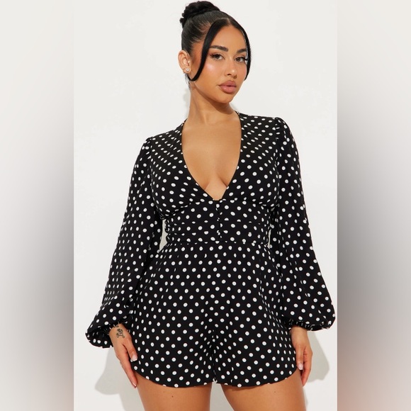 Charlotte Russe Pants - Charlotte Russe Black Polka Dot V-Neck Romper Size Small